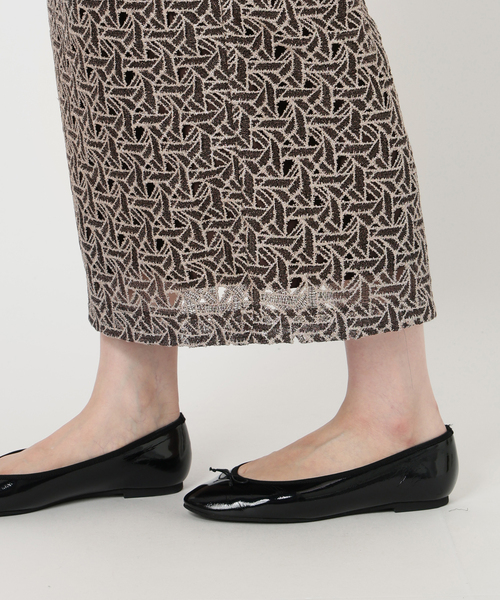 ジオメトリックレースタイトスカート