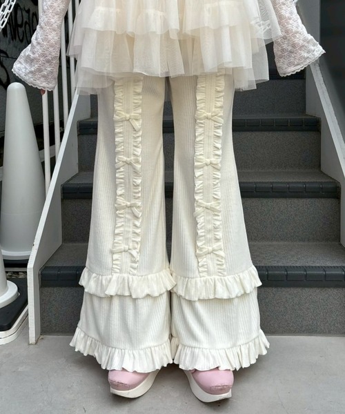 Candy Stripper（キャンディストリッパー）の「DECORATE RIBBON FLARE パンツ（その他パンツ・レディース・ブラック/アイボリー/ラベンダー/ピンク・FREE）」の2枚目の写真