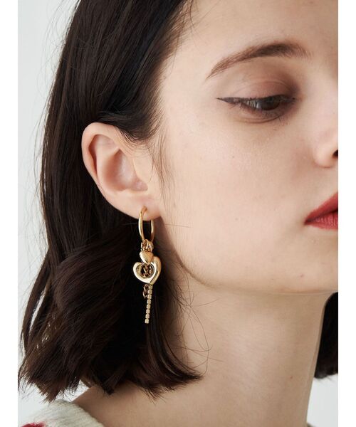 jouetie（ジュエティ）の「ビジューハートピアス（ピアス（両耳用）・レディース・ゴールド/シルバー・FREE）」の2枚目の写真