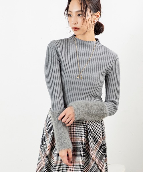 MILLION CARATS（ミリオンカラッツ）の「フェザースリーブニット（ニット/セーター・レディース・ライトグレー/ブラウン/ブラック・FREE）」の3枚目の写真