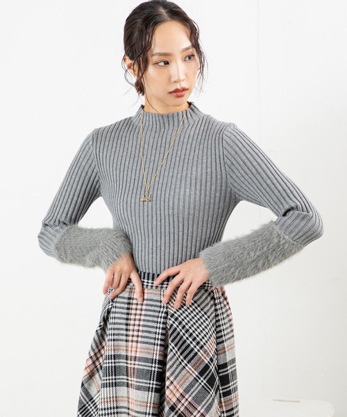 MILLION CARATS（ミリオンカラッツ）の「フェザースリーブニット（ニット/セーター・レディース・ライトグレー/ブラウン/ブラック・FREE）」の4枚目の写真