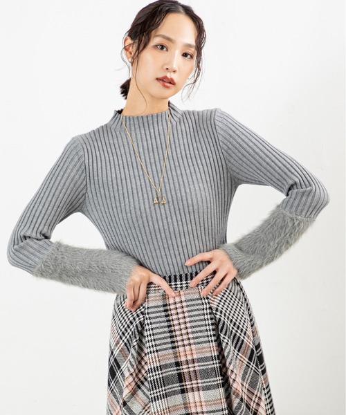 MILLION CARATS（ミリオンカラッツ）の「フェザースリーブニット（ニット/セーター・レディース・ライトグレー/ブラウン/ブラック・FREE）」の5枚目の写真