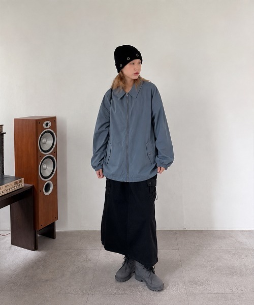4INT.（フォイント）の「【UNISEX】ストリング ジップアップ ナイロン ジャケット（ナイロンジャケット・レディース・ブルー/ブラック/チャコール/オレンジ/ホワイト・FREE）」の4枚目の写真