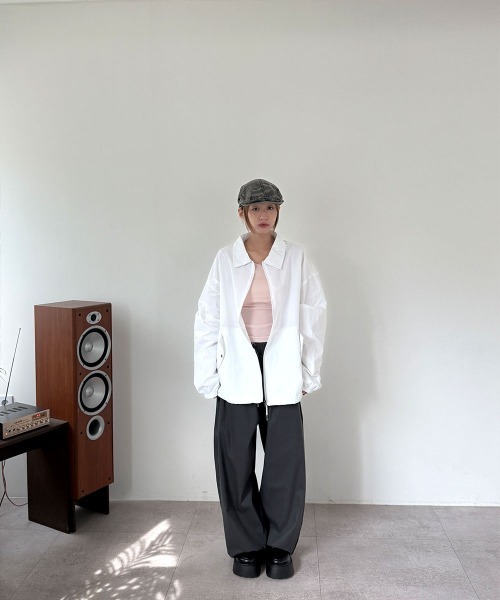 4INT.（フォイント）の「【UNISEX】ストリング ジップアップ ナイロン ジャケット（ナイロンジャケット・レディース・ブルー/ブラック/チャコール/オレンジ/ホワイト・FREE）」の12枚目の写真