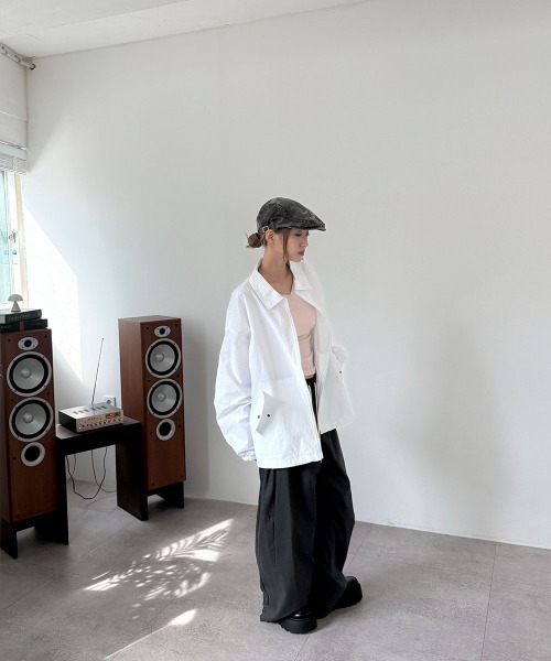 4INT.（フォイント）の「【UNISEX】ストリング ジップアップ ナイロン ジャケット（ナイロンジャケット・レディース・ブルー/ブラック/チャコール/オレンジ/ホワイト・FREE）」の15枚目の写真