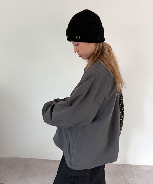 4INT.（フォイント）の「【UNISEX】ストリング ジップアップ ナイロン ジャケット（ナイロンジャケット・レディース・ブルー/ブラック/チャコール/オレンジ/ホワイト・FREE）」の22枚目の写真