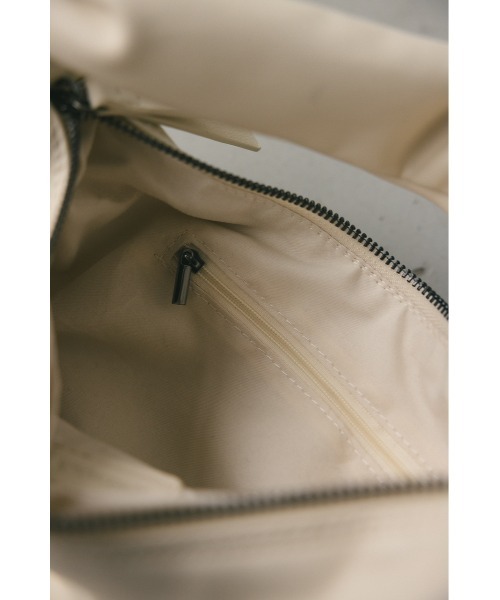 STYLEMIXER(スタイルミキサー)の「ソフトムーンミニバッグ(ハンドバッグ・レディース・アイボリー/ブラック・FREE)」の12枚目の写真