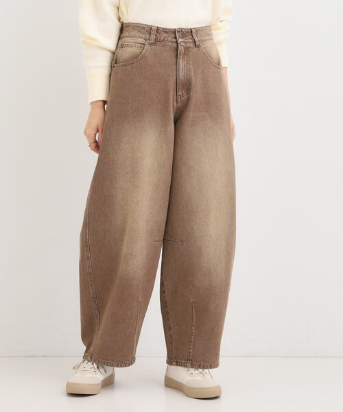 Cutie Blonde（キューティーブロンド）の「【S-LL】立体カーブデニムパンツ（デニムパンツ・レディース・ブルー/ダークブラウン/ブラック・04/03/02/01）」の8枚目の写真