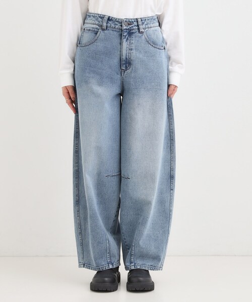 Cutie Blonde（キューティーブロンド）の「【S-LL】立体カーブデニムパンツ（デニムパンツ・レディース・ブルー/ダークブラウン/ブラック・04/03/02/01）」の16枚目の写真