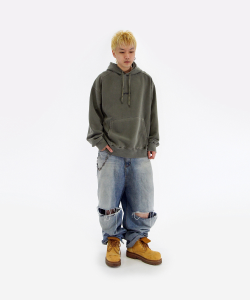 CRIGUN(クリガン)の「ピグメントSmallLogoフードパーカーKHAKI(パーカー・レディース・カーキ・MEDIUM/LARGE/X-LARGE/XX-LARGE)」の2枚目の写真