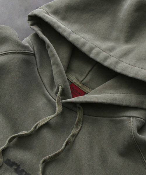 CRIGUN(クリガン)の「ピグメントSmallLogoフードパーカーKHAKI(パーカー・レディース・カーキ・MEDIUM/LARGE/X-LARGE/XX-LARGE)」の10枚目の写真