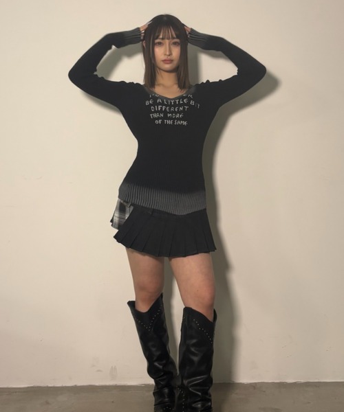 .KOM(ドットコム)の「A'GEM/9 × .kom 『.kom/ドットケーオーエム』【Y2K】 グラデーションリブニットトップス(ニット/セーター・レディース・ブラック/グレー・FREE)」の14枚目の写真