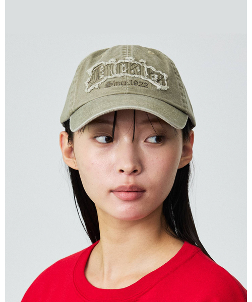 Dickies(ディッキーズ)の「【Dickies/ディッキーズ】EX PIGMENT LOGO CAP/キャップ/81277300/フリンジ加工/ダメージ加工/デニム/コットン【WEB限定】(キャップ・レディース・ブラック/ベージュ/ブラウン・フリー)」の3枚目の写真