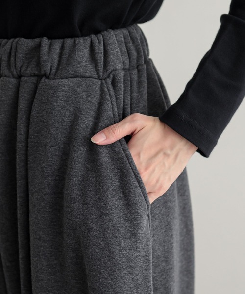 n'OrLABEL(ノアールレーベル)の「裏シャギーサルエルパンツ(その他パンツ・レディース・ブラック/チャコールグレー・FREE)」の10枚目の写真