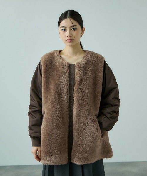 VICKY（ビッキー）の「ボア切替ノーカラーミドルコート（ノーカラーコート・レディース・ブラック/カーキ・M）」の14枚目の写真