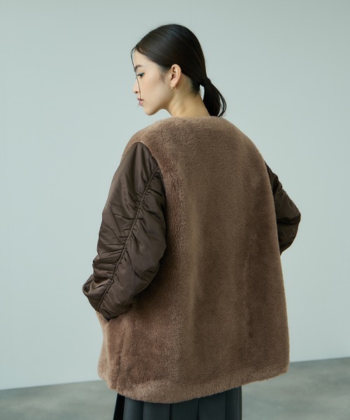 VICKY（ビッキー）の「ボア切替ノーカラーミドルコート（ノーカラーコート・レディース・ブラック/カーキ・M）」の16枚目の写真