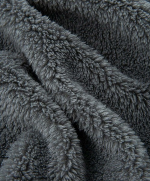 WILD THINGS（ワイルドシングス）の「WILD THINGS LEVEL3 SHAGGY JACKET（ワイルドシングス レベル3 シャギージャケット）（ブルゾン・メンズ・ブラック/グレー系・X-SMALL/SMALL/MEDIUM/LARGE/X-LARGE）」の8枚目の写真