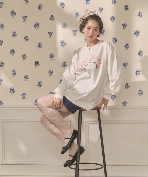 Cath Kidston(キャスキッドソン)の「ロングスリーブTシャツ Ribbon Floral(Tシャツ/カットソー・レディース・ホワイト/ブラウン/ピンク/ライトイエロー・FREE)」の1枚目の写真