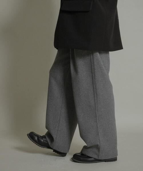 SENSE OF PLACE by URBAN RESEARCH（センスオブプレイスバイアーバンリサーチ）の「ジャージメルトンタックワイドパンツ（その他パンツ・メンズ・ブラック/チャコールグレー/ライトグレー・LARGE/MEDIUM）」の16枚目の写真