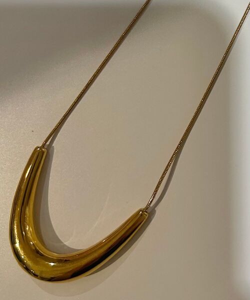 le.coeur blanc（ルクールブラン）の「O ステンレスモチーフネックレス（ネックレス・レディース・ゴールド・FREE）」の4枚目の写真