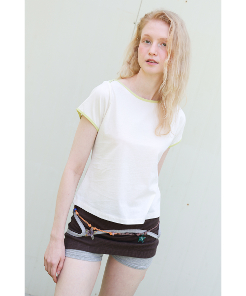 POEV(ポエブ)の「Contrast Boat-neck T-shirt -Cream(Tシャツ/カットソー・レディース・その他・FREE)」の2枚目の写真