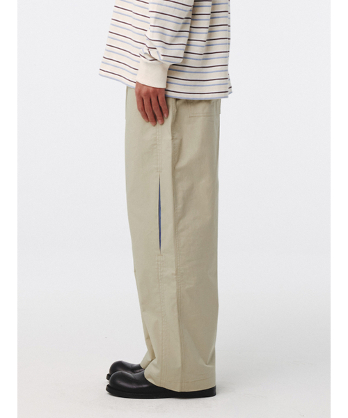 KIJUN MEN（キジュンメンズ）の「Color Slit Chino Pants Beige Blue（その他パンツ・メンズ・その他・LARGE/X-LARGE）」の2枚目の写真