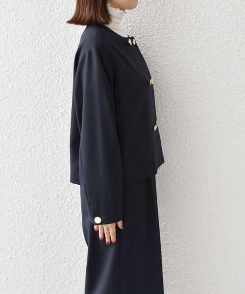 SHIPS Colors(シップス カラーズ)の「SHIPS Colors:〈手洗い可能〉ポリエステル/リネン スラブ ノーカラー ジャケット◇(ノーカラージャケット・レディース・オフホワイト/ネイビー・ONE SIZE)」の12枚目の写真
