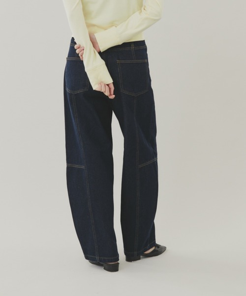 FUULLY STUDIO（フーリィーステューディオ）の「切り替えバレルデニムパンツ（デニムパンツ・レディース・ベージュ/ネイビー/ライトブルー・FREE）」の21枚目の写真