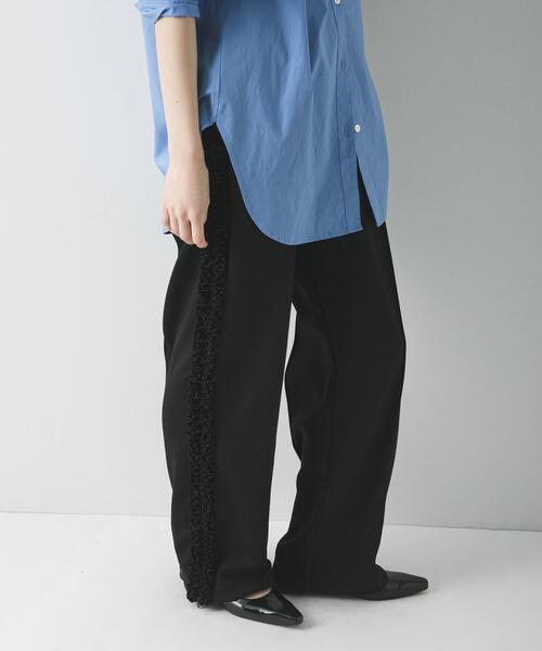 crinkle crinkle crinkle（クリンクルクリンクルクリンクル）の「『別注』crinkle crinkle crinkle×URBAN RESEARCH　FRILL TRACK PANTS（その他パンツ・レディース・ブラック・FREE）」の4枚目の写真