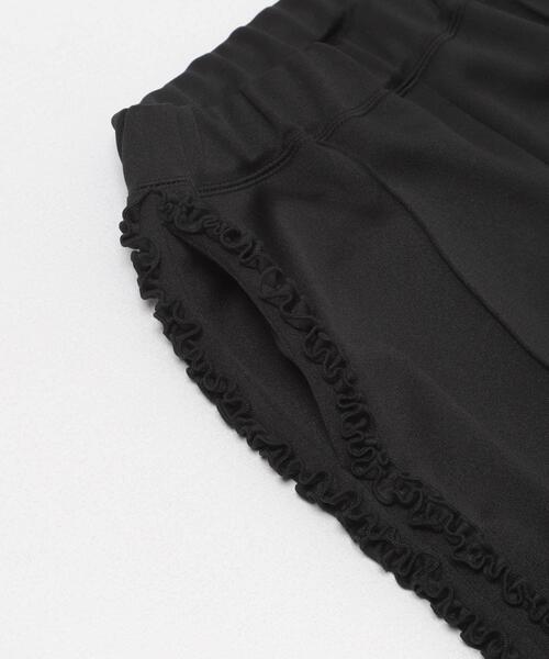 crinkle crinkle crinkle（クリンクルクリンクルクリンクル）の「『別注』crinkle crinkle crinkle×URBAN RESEARCH　FRILL TRACK PANTS（その他パンツ・レディース・ブラック・FREE）」の11枚目の写真