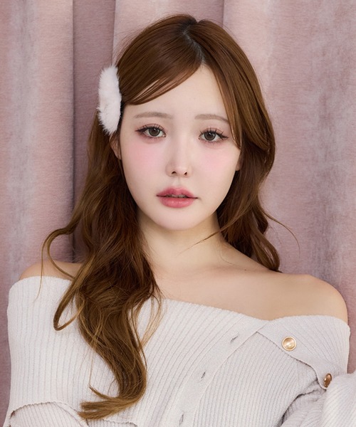 one after another NICE CLAUP(ワンアフターアナザーナイスクラップ)の「【Latini】ファーパッチンピン(バレッタ/ヘアクリップ・レディース・ホワイト/ピンク/ブラック/サックスブルー・FREE)」の16枚目の写真