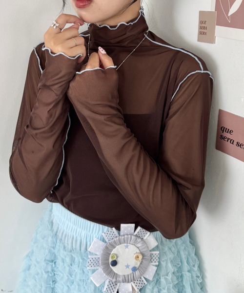 SOLLON.(ソルロン)の「パイピングシアーハイネックトップス(Tシャツ/カットソー・レディース・ライトピンク/ライトブルー/アイボリー/ブラウン/レッド/オレンジ・FREE)」の3枚目の写真