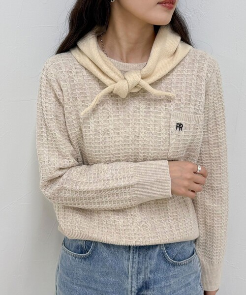 fredy emue（フレディエミュ）の「ニットバブーシュカ（バンダナ/スカーフ・レディース・キナリ/ピンク/グレー・FREE）」の9枚目の写真