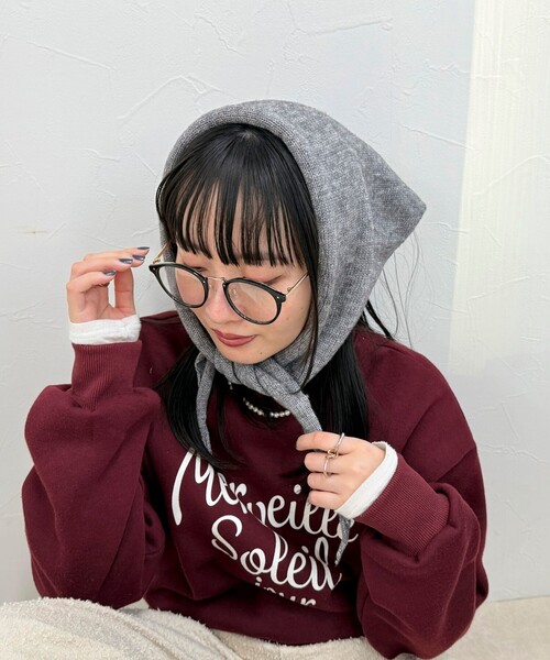 fredy emue（フレディエミュ）の「ニットバブーシュカ（バンダナ/スカーフ・レディース・キナリ/ピンク/グレー・FREE）」の12枚目の写真