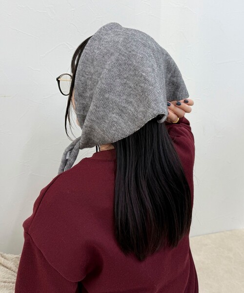 fredy emue（フレディエミュ）の「ニットバブーシュカ（バンダナ/スカーフ・レディース・キナリ/ピンク/グレー・FREE）」の13枚目の写真