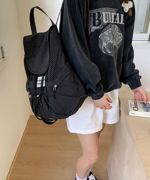 c.u.l(シーユーエル)の「A4収納可 チェック柄 バックパック リュック cula1391(バックパック/リュック・レディース・ブラック/グレー・FREE)」の3枚目の写真
