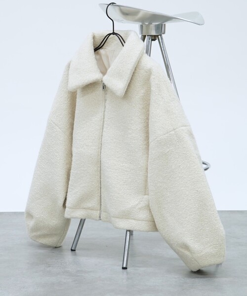 abahouse mavie(アバハウスマヴィ)の「シープボアショートブルゾン(ブルゾン・レディース・ブラウン/アイボリー/グレー/ブラック・フリー)」の2枚目の写真