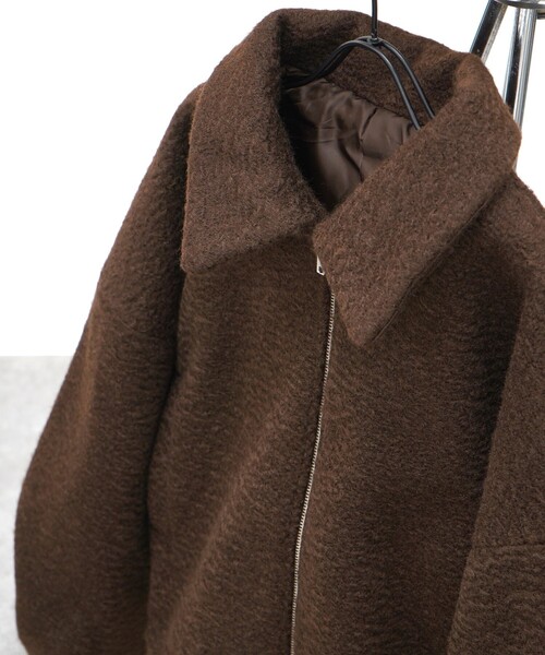 abahouse mavie(アバハウスマヴィ)の「シープボアショートブルゾン(ブルゾン・レディース・ブラウン/アイボリー/グレー/ブラック・フリー)」の9枚目の写真