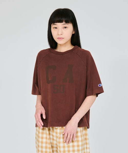 Champion(チャンピオン)の「【Champion/チャンピオン】レディース ショートスリーブTシャツ(Tシャツ/カットソー・レディース・ブラック系その他/ブラウン系/ベージュ系その他4/モスグリーン/ネイビー・MEDIUM/LARGE)」の1枚目の写真