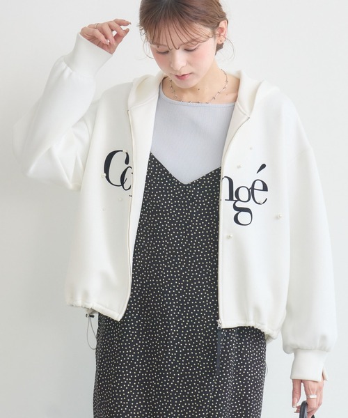 KATHARINE ROSS(キャサリンロス)の「【KATHARINE ROSS】Congeパールパーカ(パーカー・レディース・オフホワイト/グレー・FREE)」の1枚目の写真
