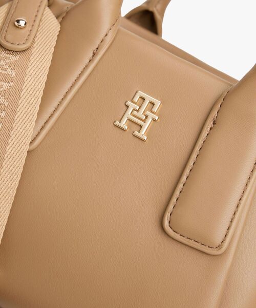 TOMMY HILFIGER（トミーヒルフィガー）の「エッセンシャルミニトートバッグ（トートバッグ・レディース・ブラック/アイボリー/ベージュ・FREE）」の13枚目の写真