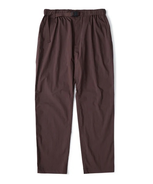 WHITE MOUNTAINEERING(ホワイトマウンテニアリング)の「White Mountaineering/ホワイトマウンテニアリング × Dickies/ディッキーズWM×Dickies TAPERED PANTS ガゼットクロッチ コラボレーションテーパードパンツ 2026年 夏 夏服(チノパンツ・メンズ・ブラウン/ブラック・1/3/2)」の2枚目の写真