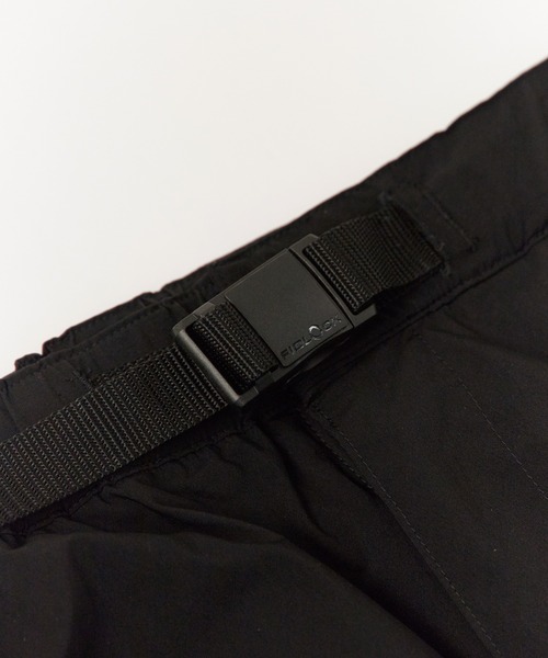 WHITE MOUNTAINEERING(ホワイトマウンテニアリング)の「White Mountaineering/ホワイトマウンテニアリング × Dickies/ディッキーズWM×Dickies TAPERED PANTS ガゼットクロッチ コラボレーションテーパードパンツ 2026年 夏 夏服(チノパンツ・メンズ・ブラウン/ブラック・1/3/2)」の13枚目の写真