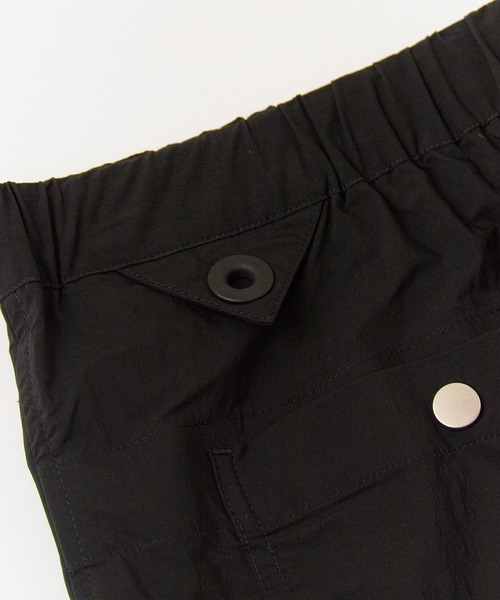 WHITE MOUNTAINEERING(ホワイトマウンテニアリング)の「White Mountaineering/ホワイトマウンテニアリング × Dickies/ディッキーズWM×Dickies TAPERED PANTS ガゼットクロッチ コラボレーションテーパードパンツ 2026年 夏 夏服(チノパンツ・メンズ・ブラウン/ブラック・1/3/2)」の7枚目の写真