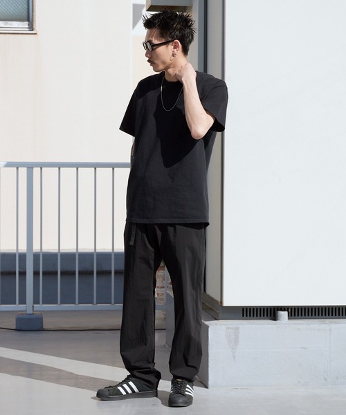 WHITE MOUNTAINEERING(ホワイトマウンテニアリング)の「White Mountaineering/ホワイトマウンテニアリング × Dickies/ディッキーズWM×Dickies TAPERED PANTS ガゼットクロッチ コラボレーションテーパードパンツ 2026年 夏 夏服(チノパンツ・メンズ・ブラウン/ブラック・1/3/2)」の20枚目の写真
