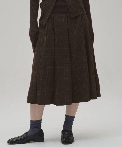 TODAYFUL(トゥデイフル)の「【TODAYFUL/トゥデイフル】Pleats Bermuda Pants/プリーツ バミューダパンツ(その他パンツ・レディース・マルチ/ブラック・36/38)」の1枚目の写真
