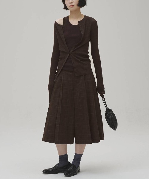 TODAYFUL(トゥデイフル)の「【TODAYFUL/トゥデイフル】Pleats Bermuda Pants/プリーツ バミューダパンツ(その他パンツ・レディース・マルチ/ブラック・36/38)」の5枚目の写真