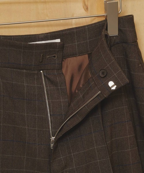 TODAYFUL(トゥデイフル)の「【TODAYFUL/トゥデイフル】Pleats Bermuda Pants/プリーツ バミューダパンツ(その他パンツ・レディース・マルチ/ブラック・36/38)」の11枚目の写真