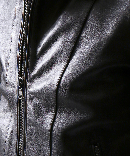 5351 POUR LES HOMMES（ゴーサンゴーイチプールオム）の「ラムレザーシングルライダース（ライダースジャケット・メンズ・ブラック・2/1/3/4）」の4枚目の写真