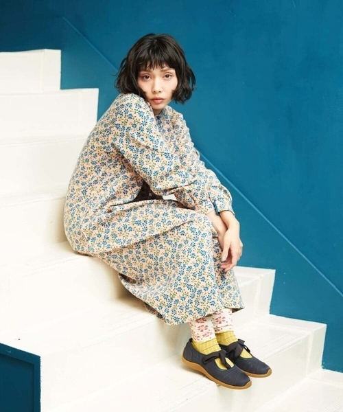 Jocomomola(ホコモモラ)の「Los molinos de vient フラワープリントワンピース(ワンピース・レディース・ライラック/オレンジ・40)」の1枚目の写真